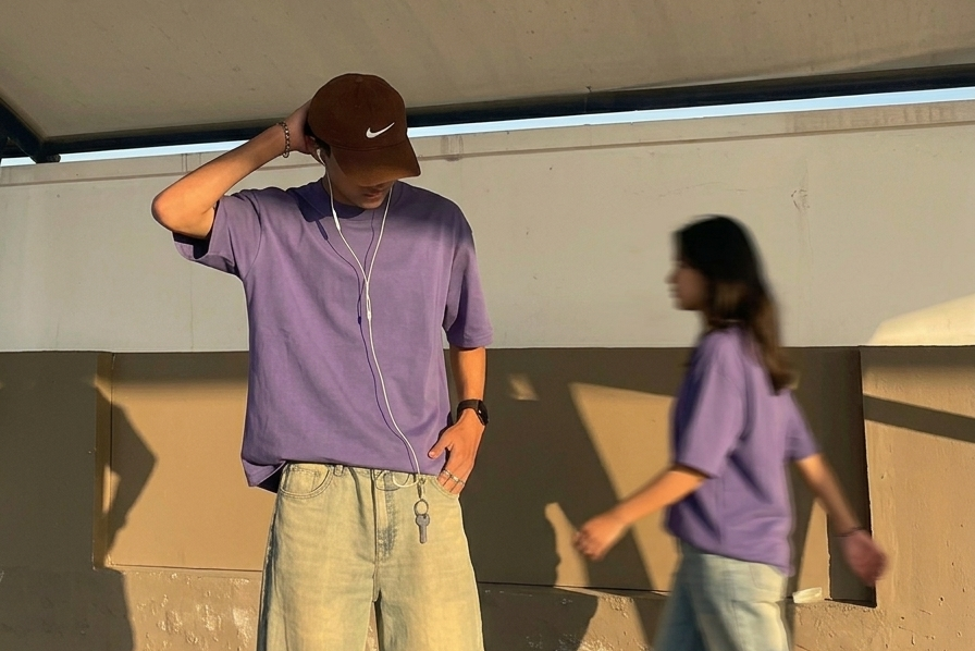 The Essential Heavyweight-Grape Tee
